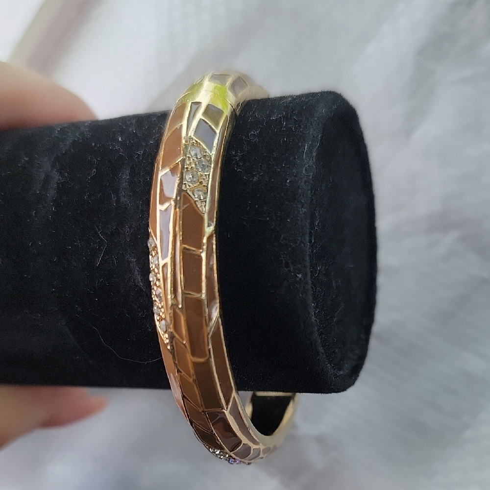SEQUIN Elegant Crystals Gold Tone Brown Bracelet NWOT
